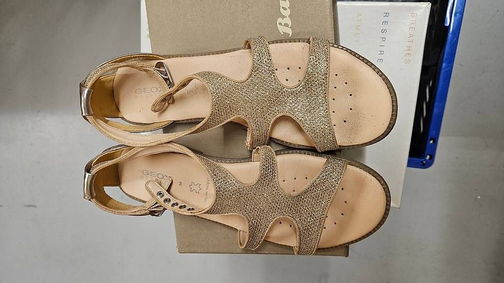 Geox Scarpe per ragazze: Sandales Geox T36 – Usato da Bussigny venduto da Lybaro