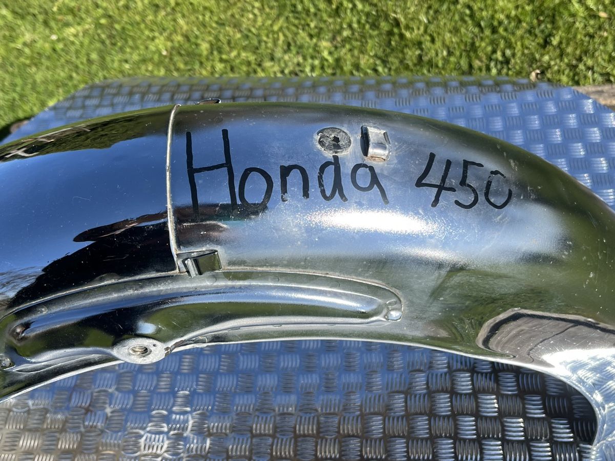 Honda Toutes les pièces détachées moto: Honda 450 Oldtimer Schutzblech – D'occasion à Niederhasli par Rudge1 4