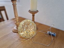 Goldene Weihnachtsbeleuchtung Kugel mit Sternen,Leuchtkugel