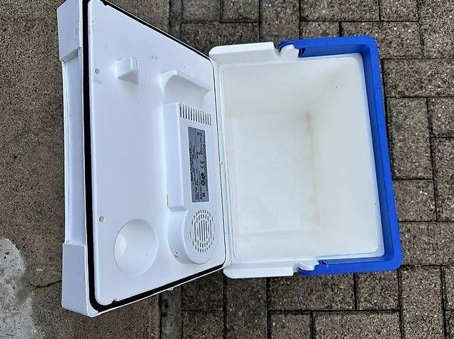 Frigoriferi & Refrigeratori: Kühlbox mit Kabel – Usato da Elgg venduto da Laluciole02 1
