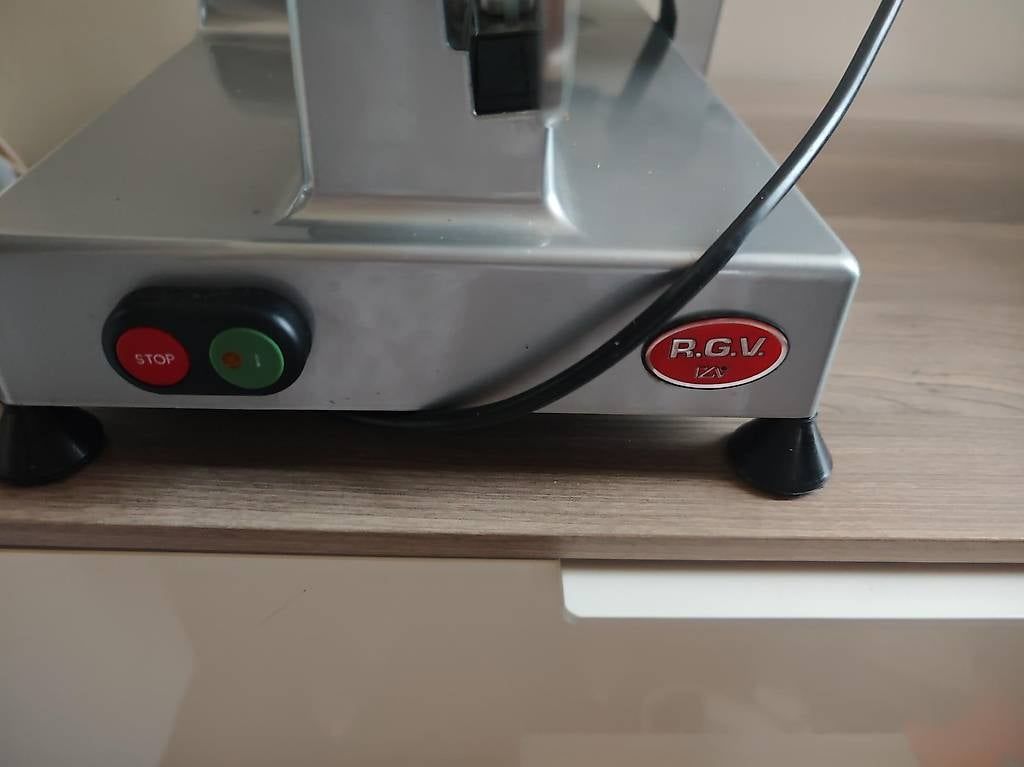 Alle Maschinen: Affettatrice professionale R.G.V. – Gebraucht aus Breganzona von kik_kz8d 4