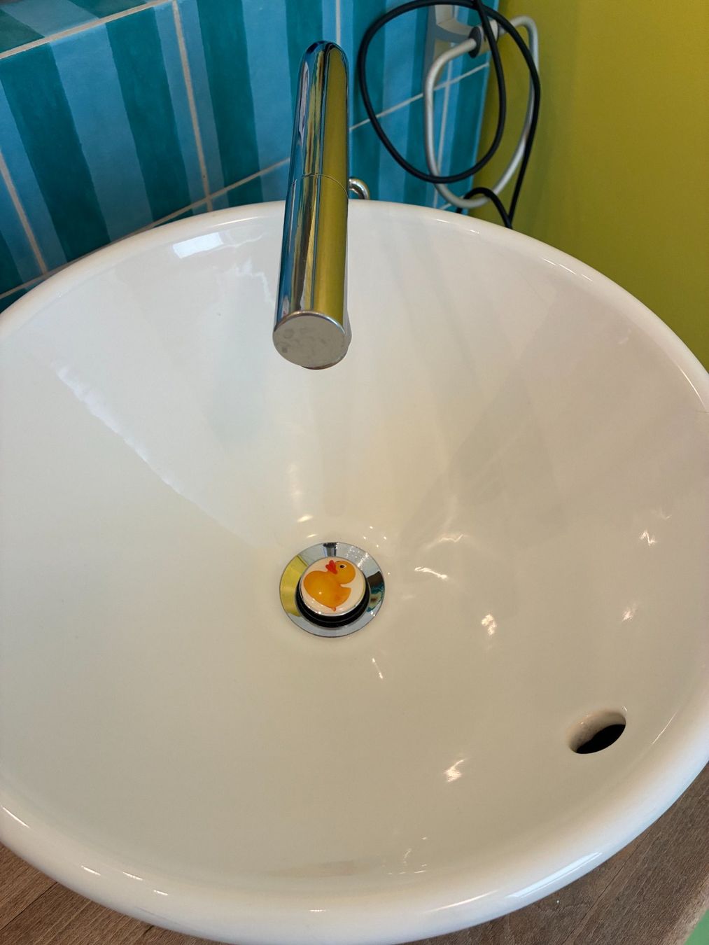 Badezimmermöbel: Occasions-Waschtisch-Kombi – Gebraucht aus Nänikon von Sakarl 3