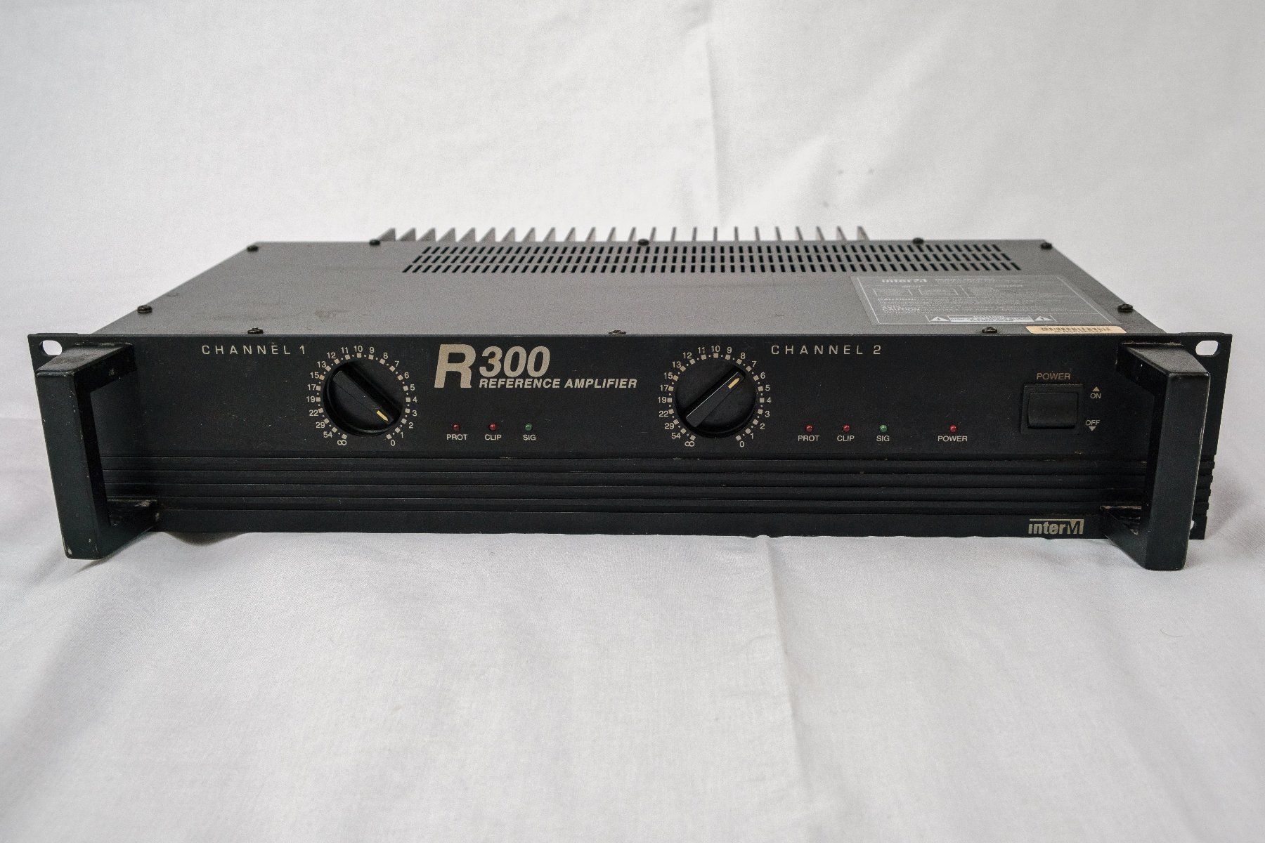 Inter-M R300 Verstärker - Zuverlässiger 2-Kanal-Verstärker (Gebraucht ...