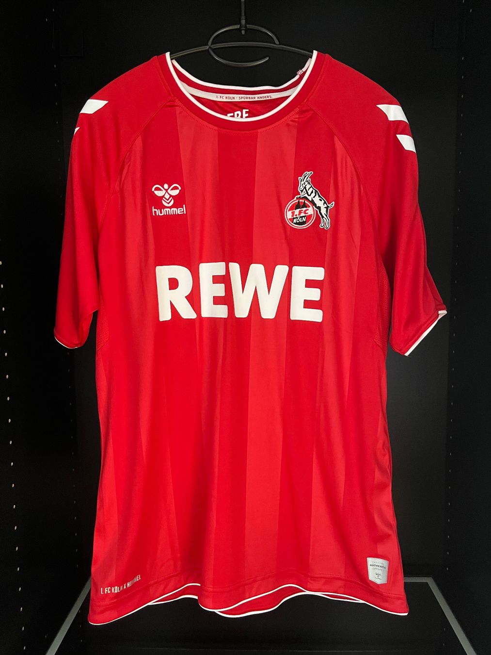 Hummel Leibchen & Hosen: 1.FC Köln Trikot / Dejan Ljubicic – Neu (gemäss Beschreibung) aus Näfels von dom_9p7f