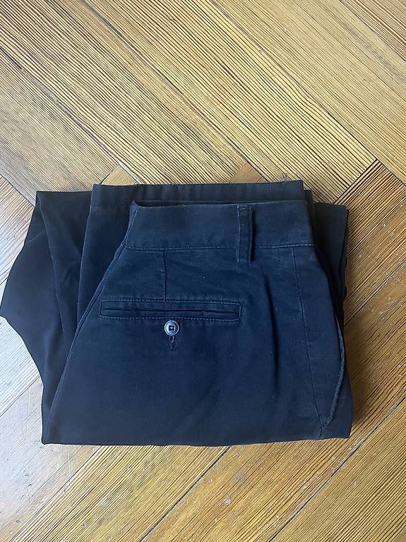 Luhta Pantaloni: Pantalon noir Luhta – Usato da Lausanne venduto da iklep