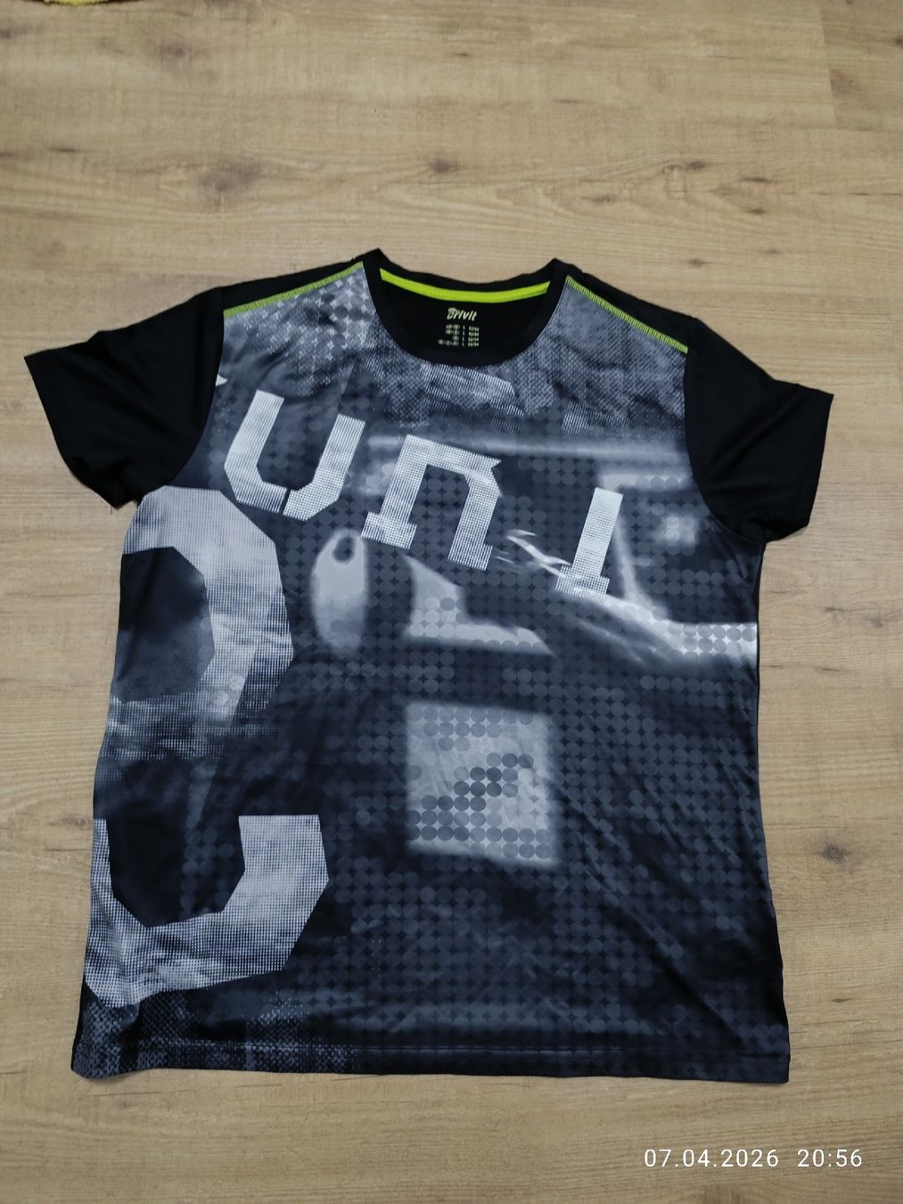 T-shirt: Crivit Sport-Shirt – Usato da Ilanz venduto da Secnd_hand 1