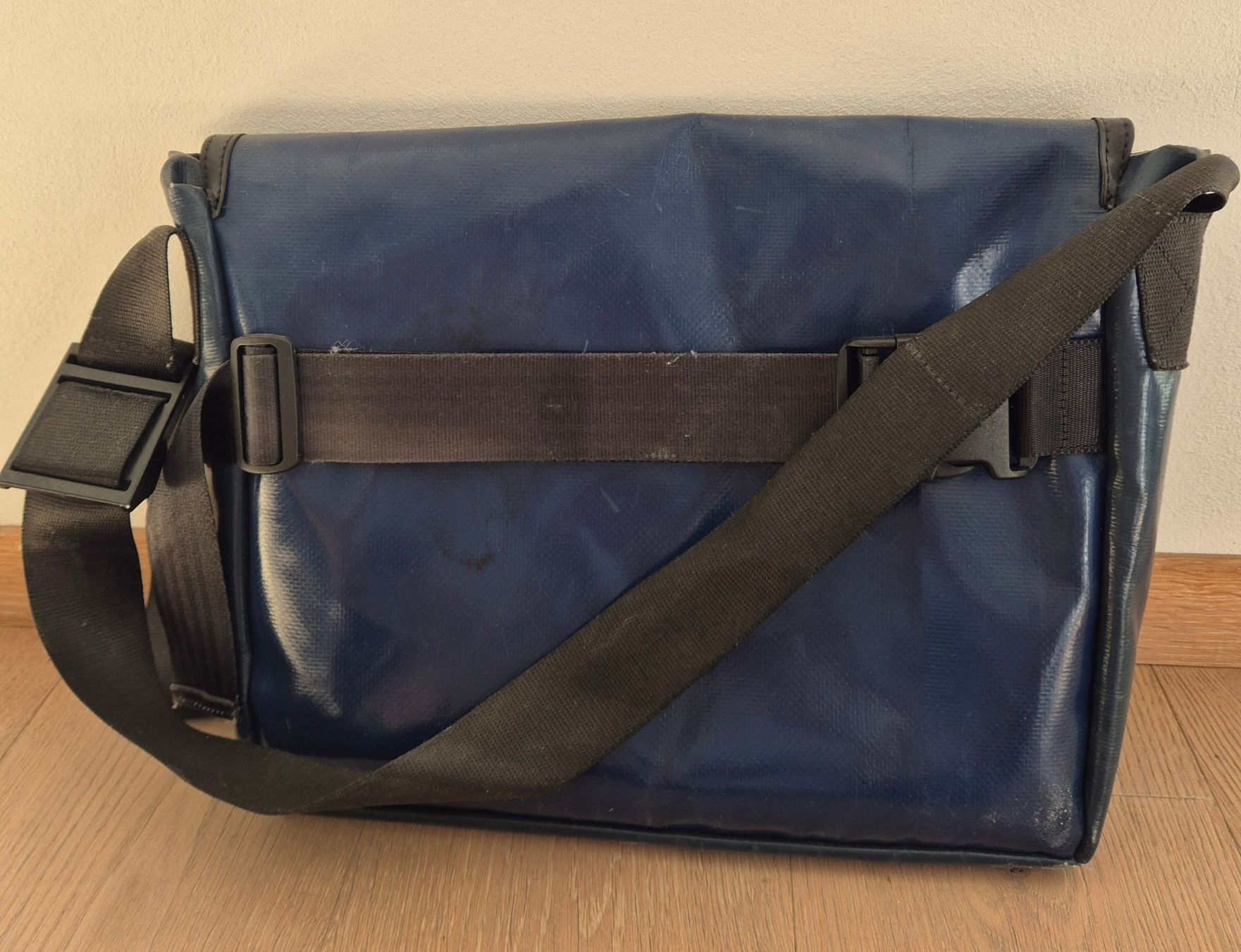 Freitag Borse: Freitag Tasche F12 Dragnet – Usato da Bremgarten b. Bern venduto da Athinaa 1