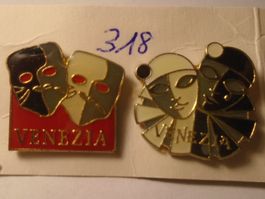 2 ver. Schöne Venezia Masken Pins (318)