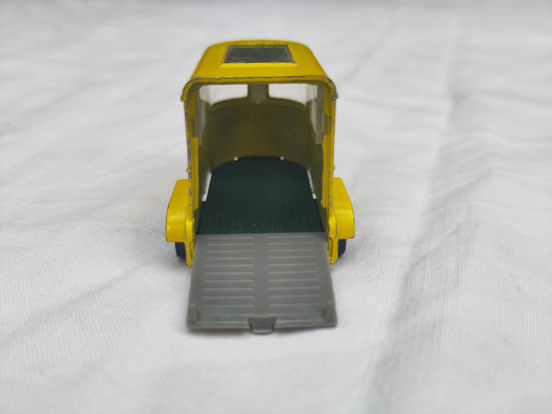 Matchbox Modellini d'auto: Matchbox Superfast No.43 "Pony Trayler" – Usato da Muttenz venduto da Laeckerlihamschter 6
