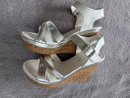 Sandalen mit Keilabsatz, Silber/ Weiss
