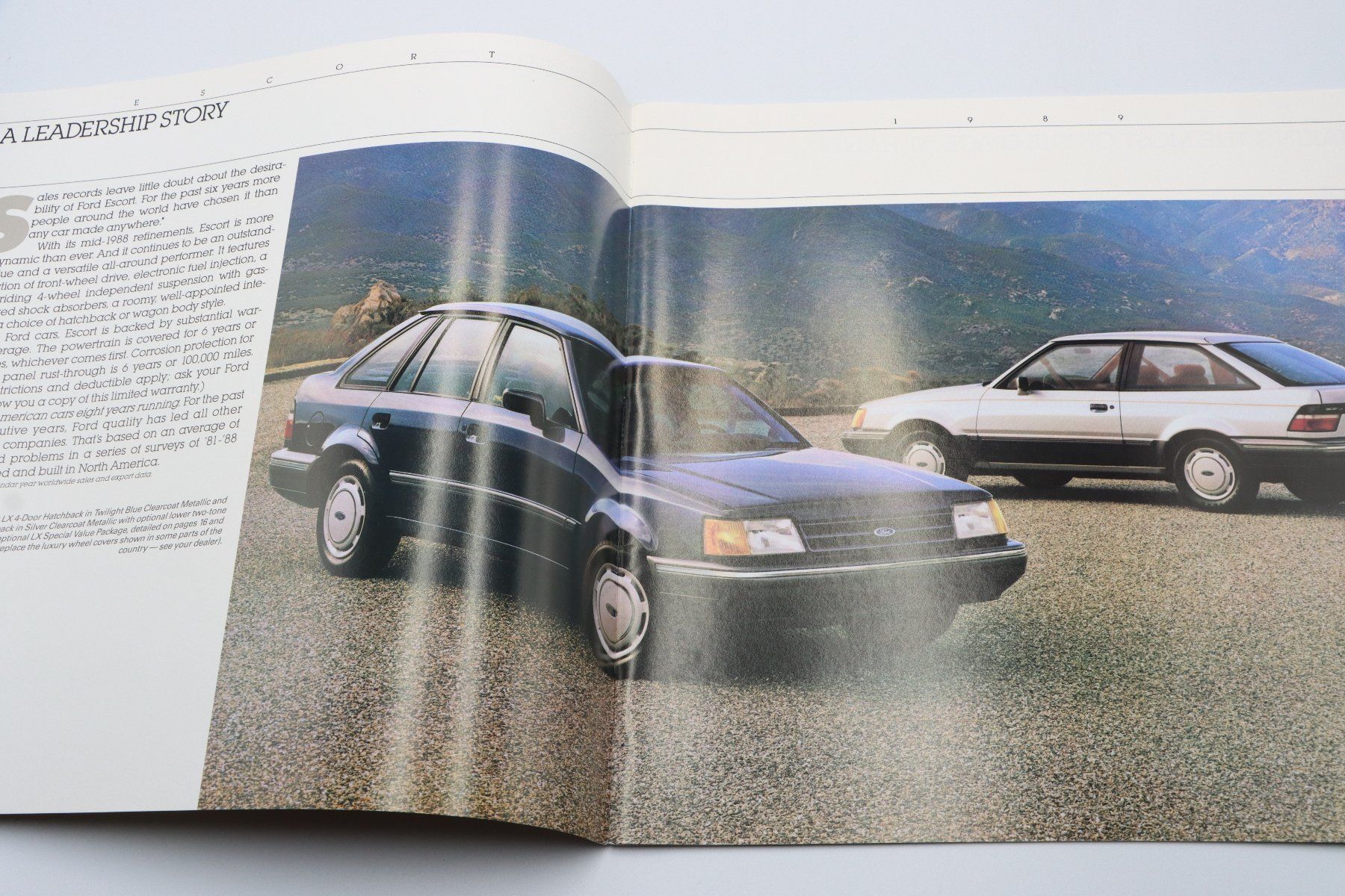 Ford Dokumente: Ford Escort 1989 Prospekt – Gebraucht aus Bühl b.Aarberg von  2