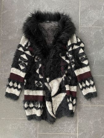 Gr.S Cardigan ohne Verschluss mit Kunstfellkragen
