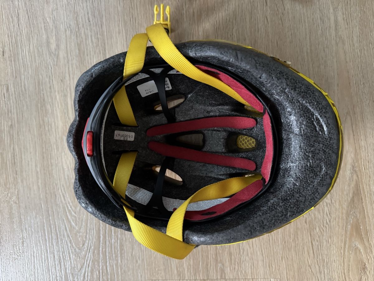 Caschi: Kinder Fahrradhelm – Usato da Rorbas venduto da zsoltar 1