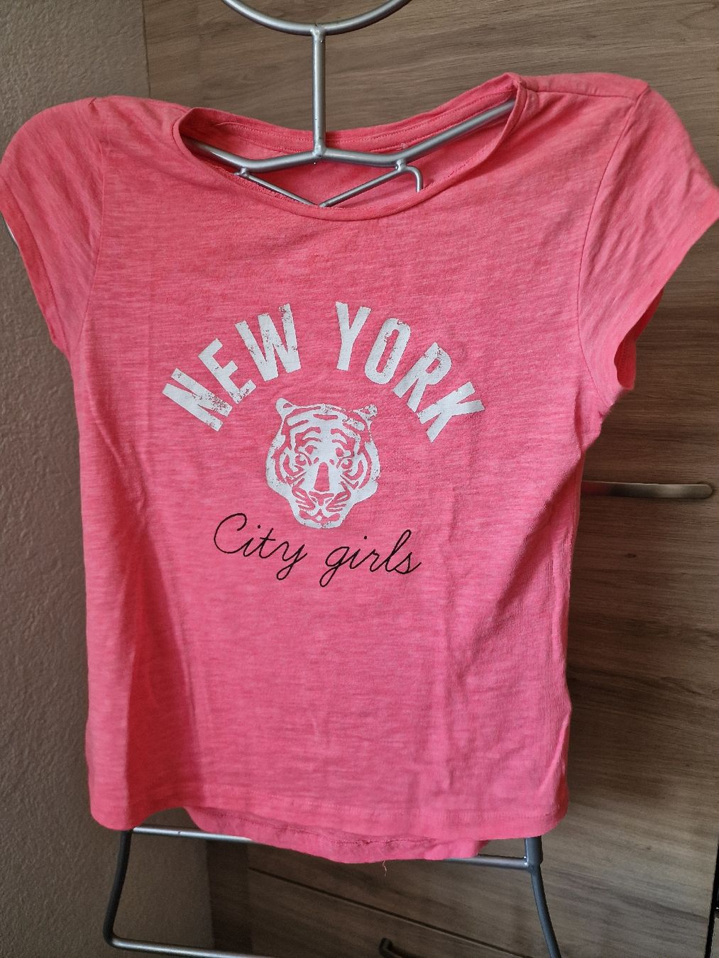 Camicette, T-shirt & Top: T-shirt rose enfant  – Usato da Sion venduto da Eimeon_