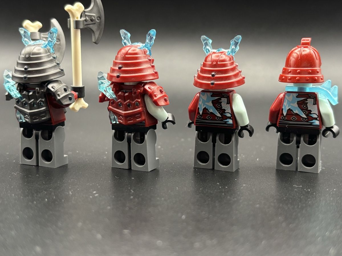 Lego Giocattoli: Lego Ninjago Eis Figurenbundle – Usato da Winterthur venduto da Diwolf 2