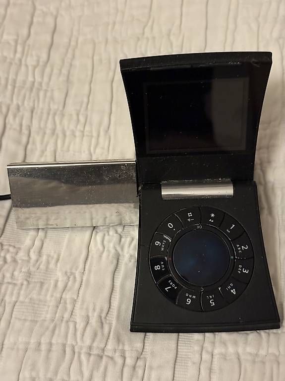 Telefoni: Téléphone BO vintage  – Usato da Genolier venduto da Aia 1