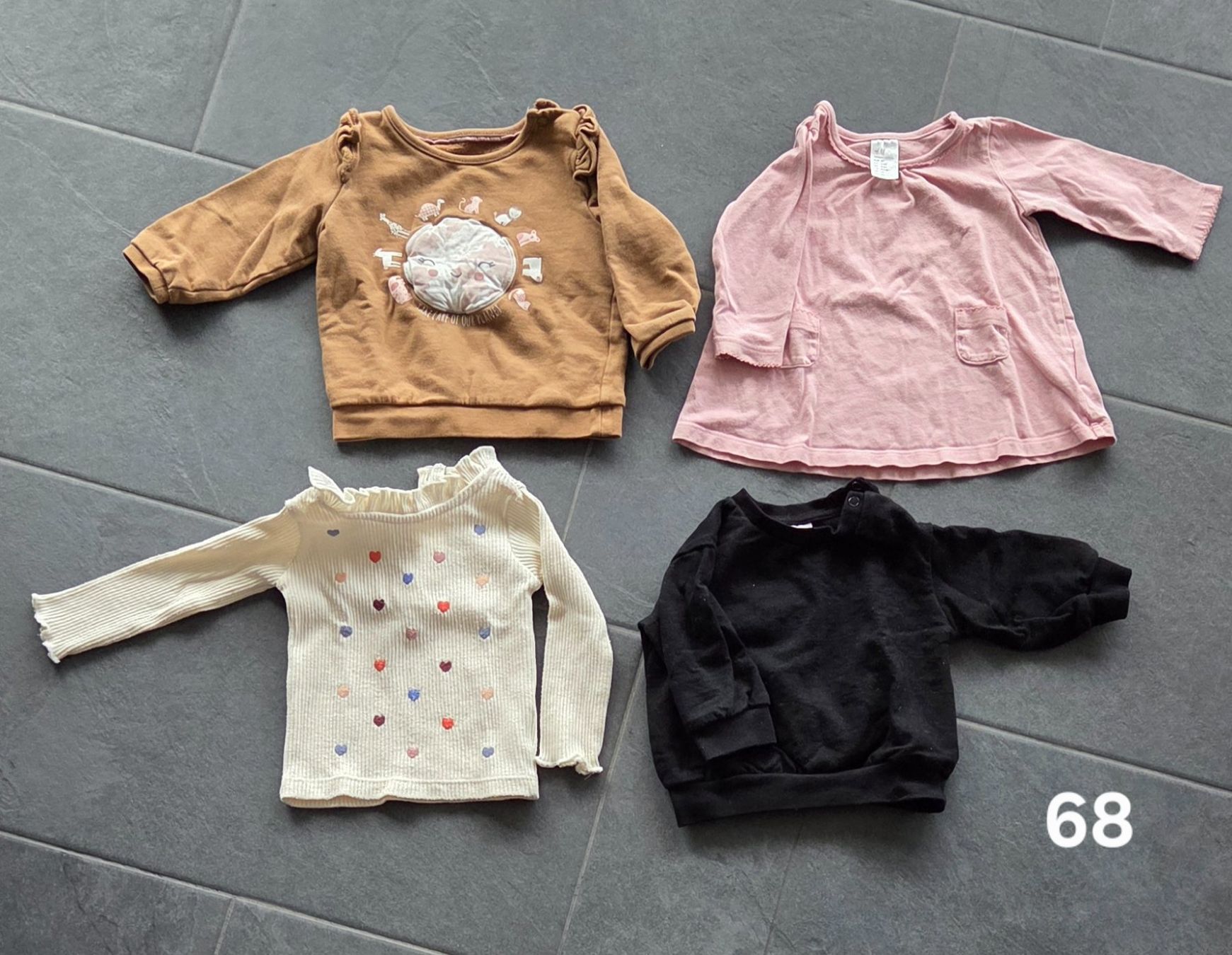 Maglioni & Felpe: 4er Set Baby Pullover, Gr. 68 – Usato da Nürensdorf venduto da nm_schoeni28