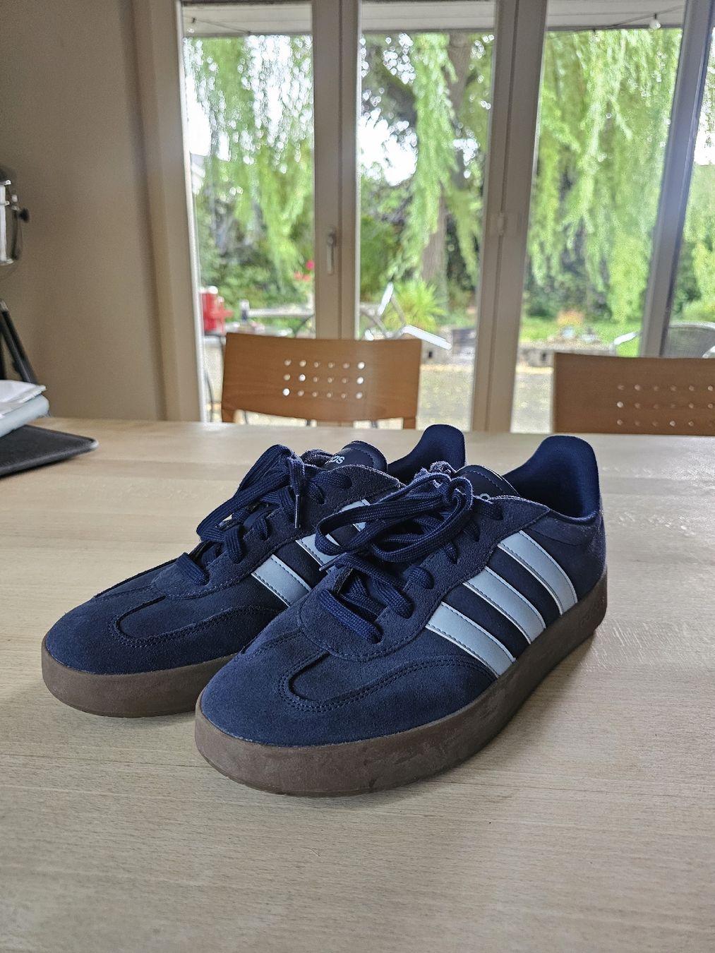 Scarpe da uomo: Adidas Barreda Dunkelblau Gr. 45 – Usato da Andelfingen venduto da b.2016