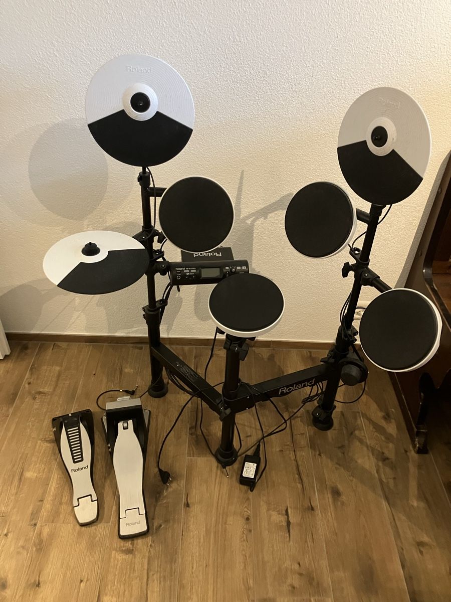 Roland Strumenti musicali: Roland TD-4KP V-Drums Set   – Usato da Rothenthurm venduto da Family_B