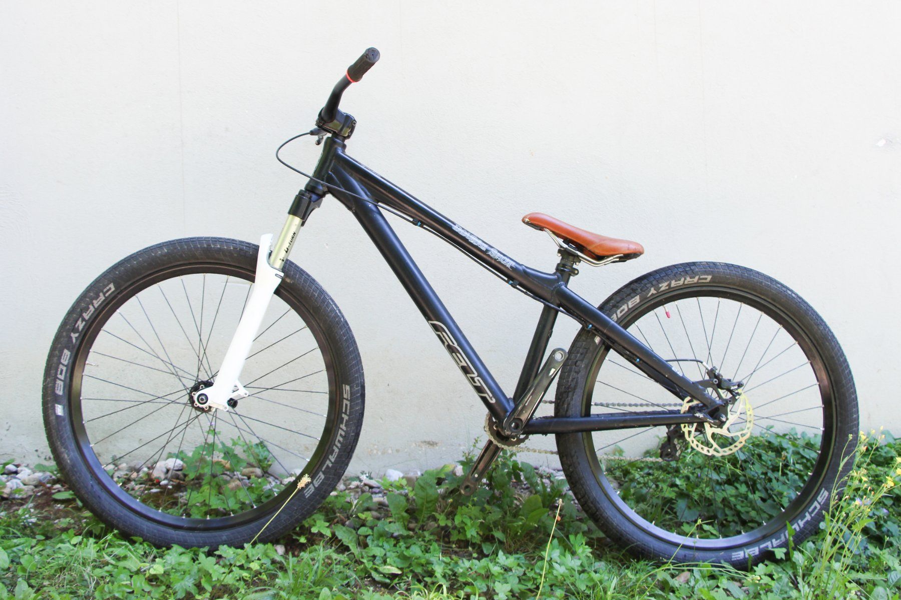 Felt Biciclette: FELT Double Shot Superlite Dirtjumper 26" – Usato da Zürich venduto da yoloan 1