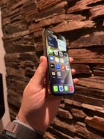 iPhone 16 Pro / Gold / 256Gb / 93% Akku