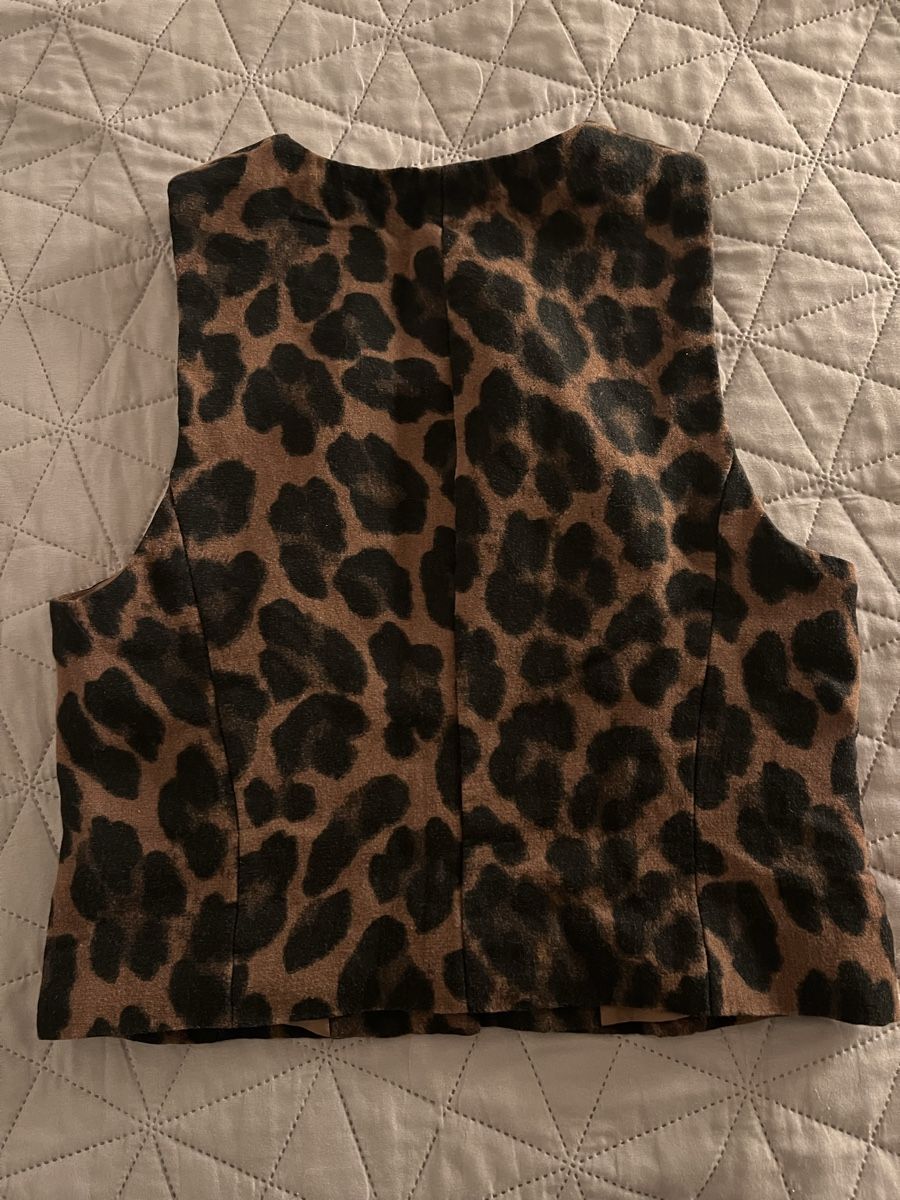 H&M Top: Top H&M – Nuovo (secondo la descrizione) da Embrach venduto da lar_nlf5 1
