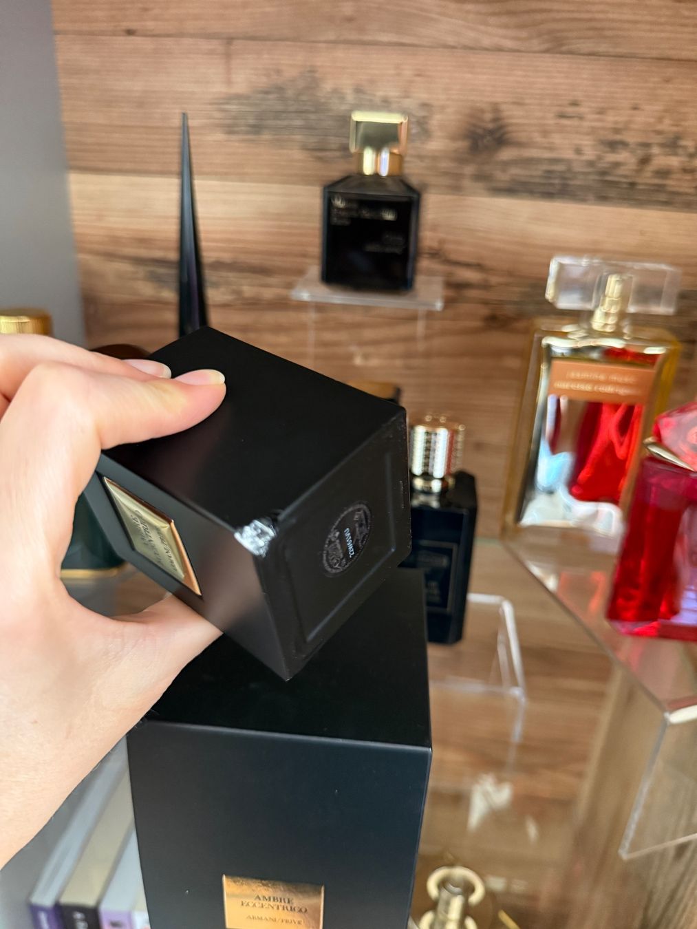 Armani Parfums & Eau de Toilette: ARMANI PRIVÉ AMBRE ECCENTRICO 100 ml – D'occasion à Ittigen par iGeorgia 3