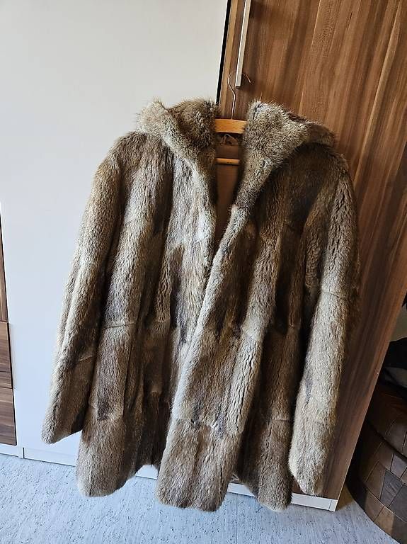 Cappotti: Pelzmantel Pelzjacke Biber – Usato da Sisikon venduto da bryke
