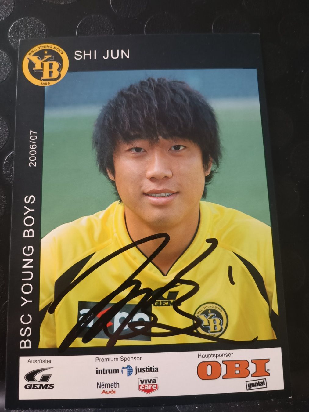 Autografi: Shi Jun  - YB - Saison 2006/07 - Handsignierte Karte – Usato da Menziken venduto da Artographs