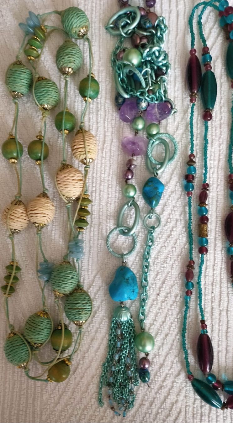 Catenine: Modeschmuck Halsketten – Usato da Luzern venduto da Luzern_Energy 1