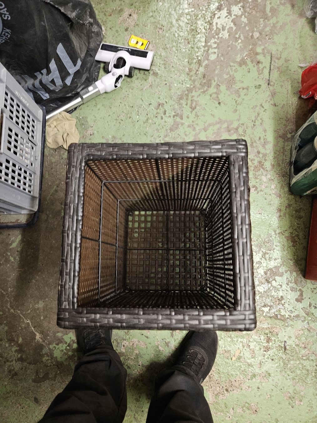 Vasi per fiori: 2 Grosse eckige Pflanztöpfe Rattandesign – Usato da Rorschach venduto da TimelessTrading 4