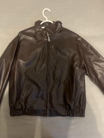 Dunkelbraune Kunstlederjacke im Bomber-Stil, Gr. M, wenig ge