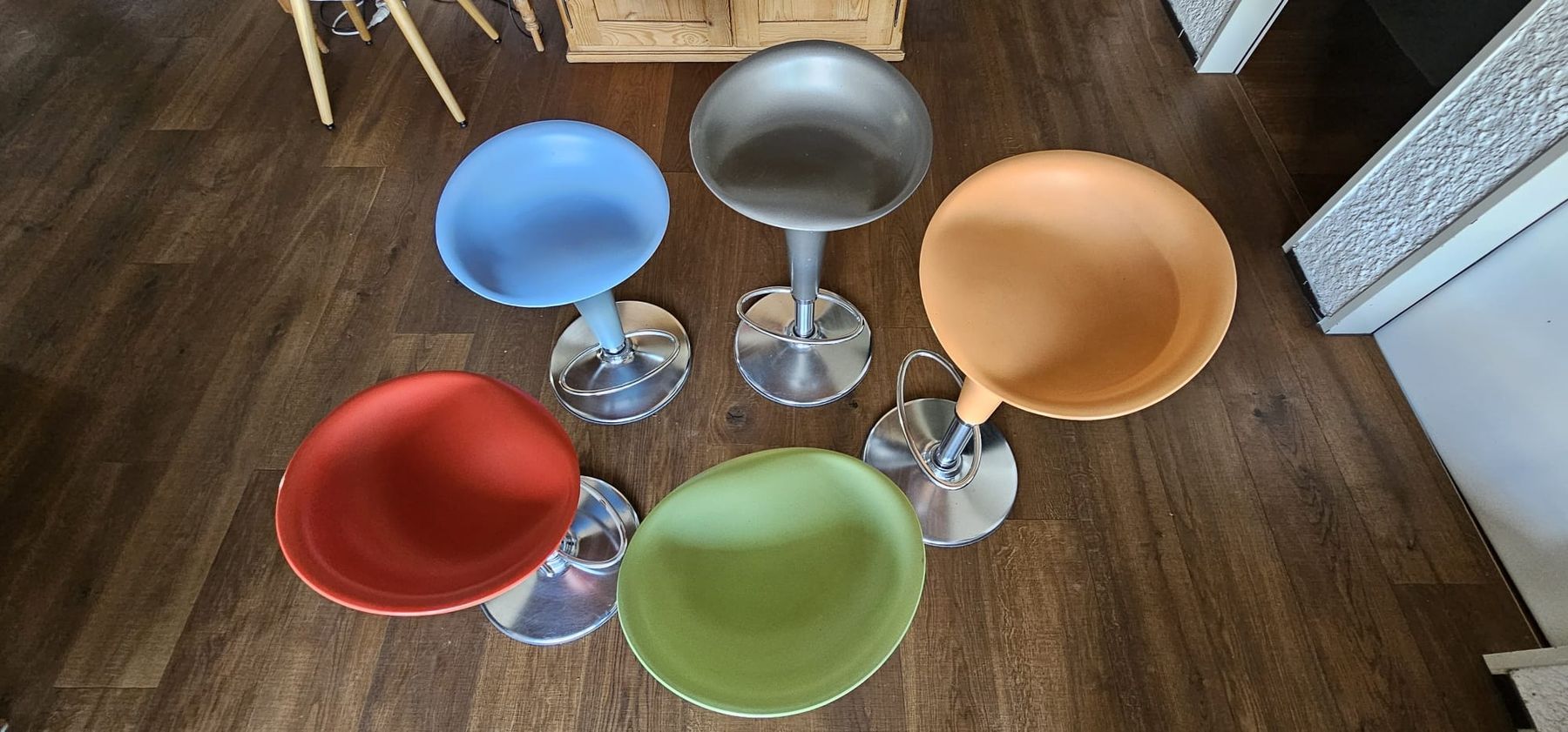 Hochstühle: Designer Barstühle, mehrfarbig  – Gebraucht aus Solothurn von nik_v2ym 2