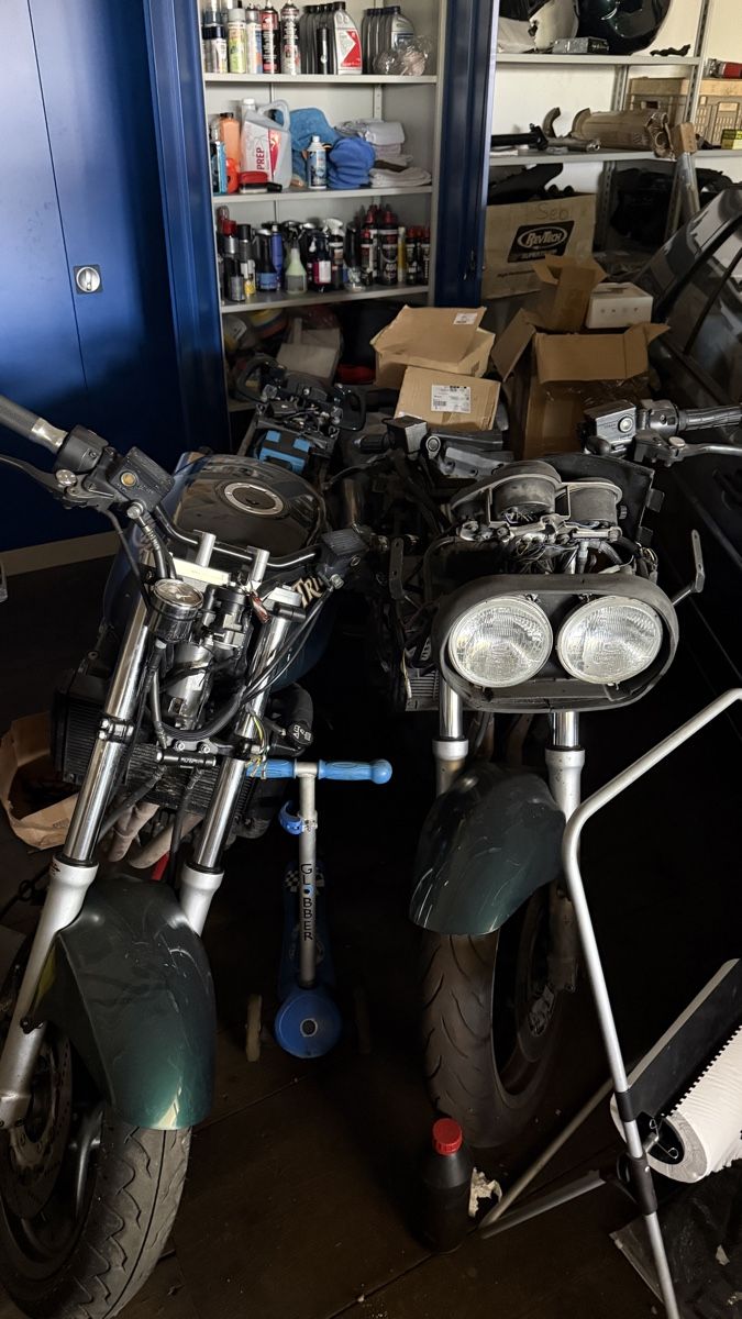 Triumph Altro: 2x Triumph Sprint 900 zum herrichten  – Difettoso da Sonceboz-Sombeval venduto da v8mike