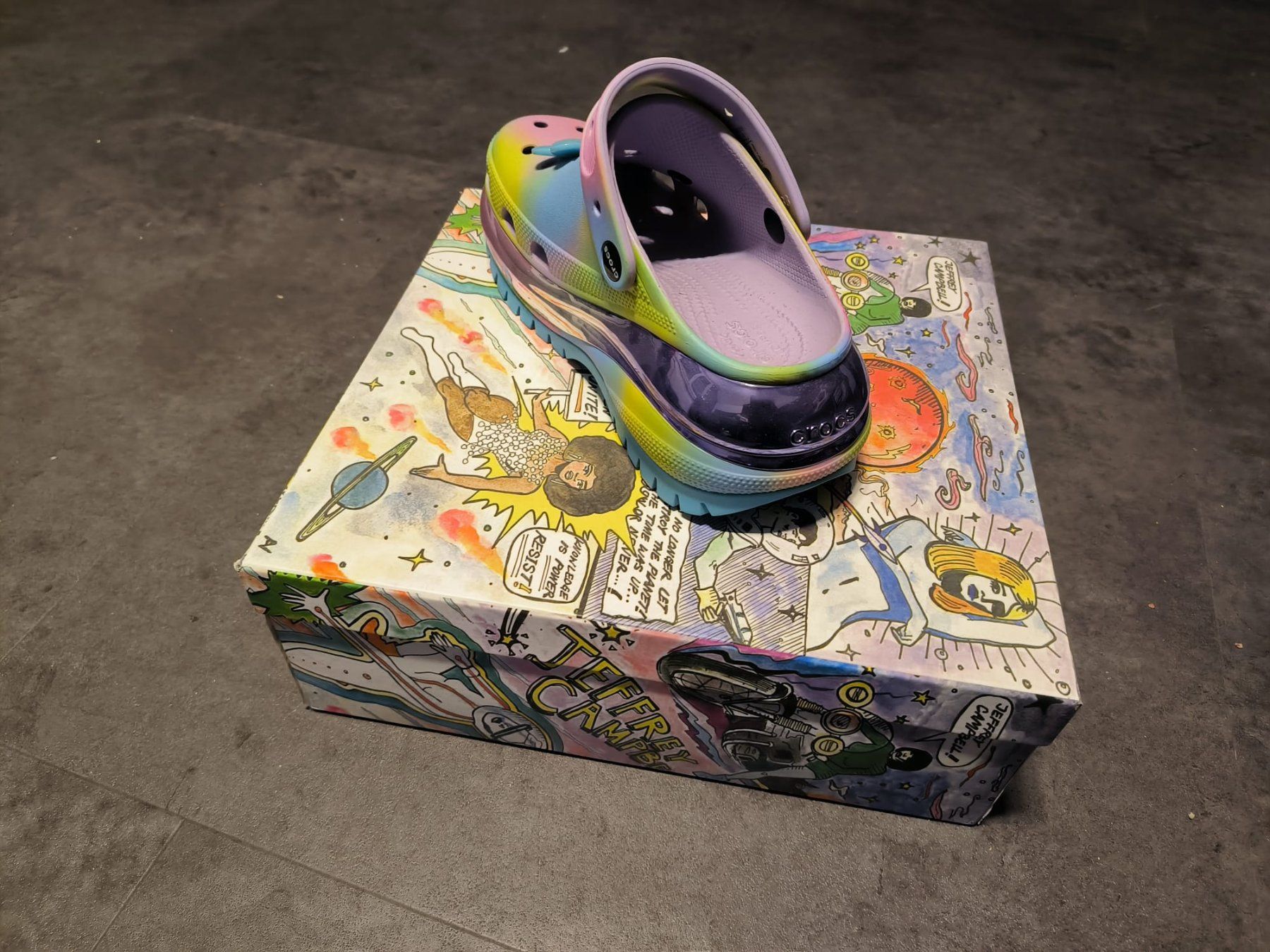 Crocs Scarpe da uomo: Crocs x Lazy Oaf Mega Crush Clog – Nuovo e nell'imballaggio originale da Niederlenz venduto da Danicvet 2