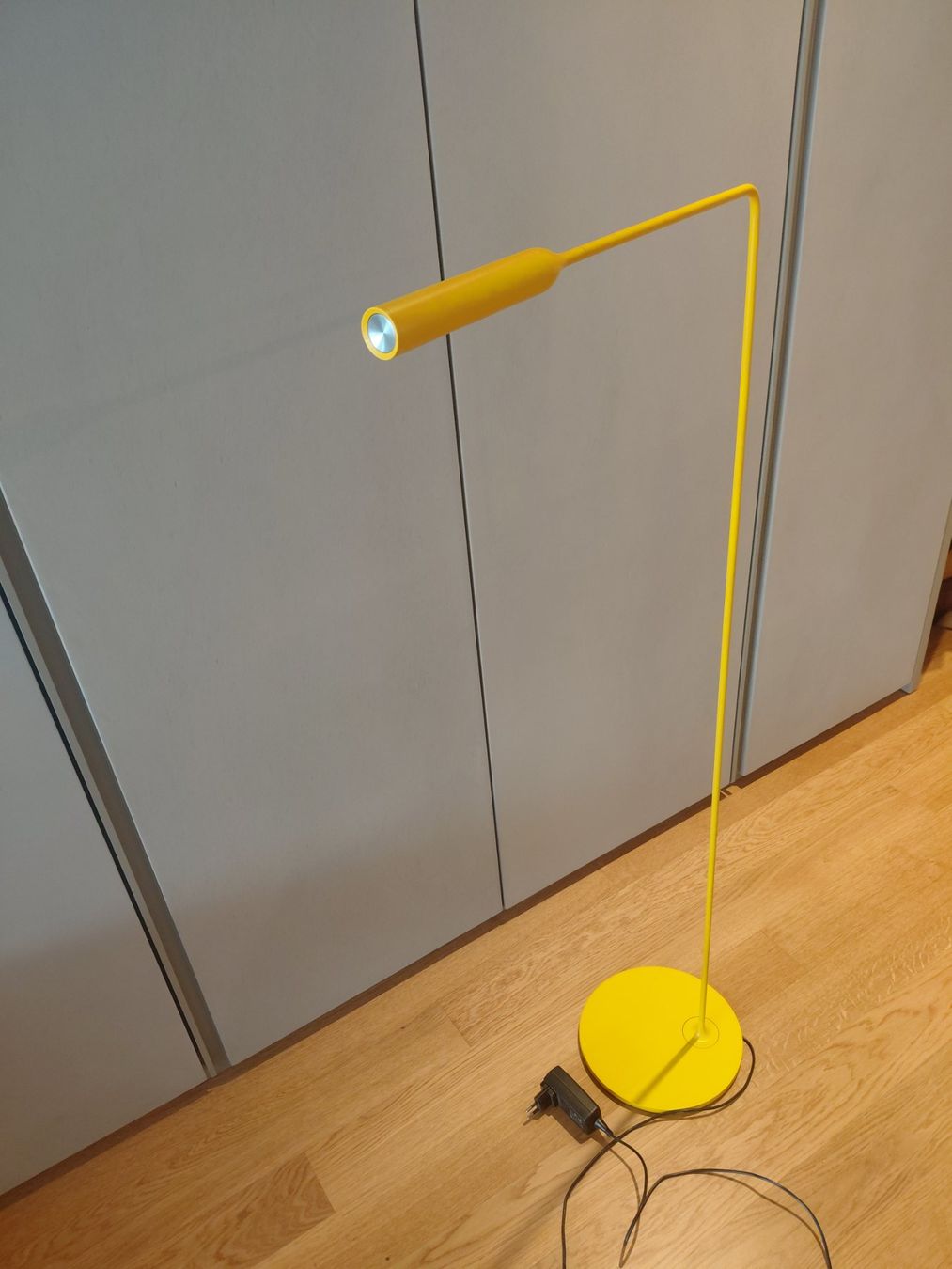 Lampen: Stehleuchte Flo Floor, gelb matt – Neu (gemäss Beschreibung) aus Männedorf von Olivenbaum26 2