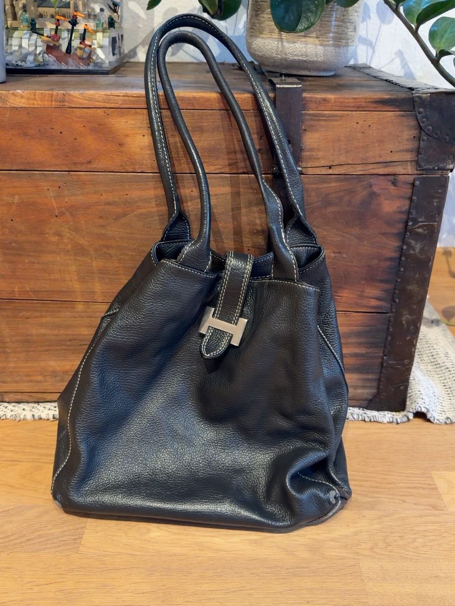 Borse da donna: Schwarze Leder-Handtasche / Shopper – Usato da Zürich venduto da tea_hdd6