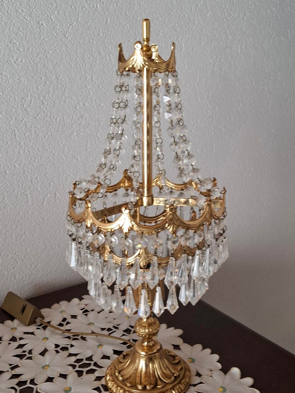 Lampade: Prismen-Tischleuchte, Vintage, – Usato da Obfelden venduto da Kleha