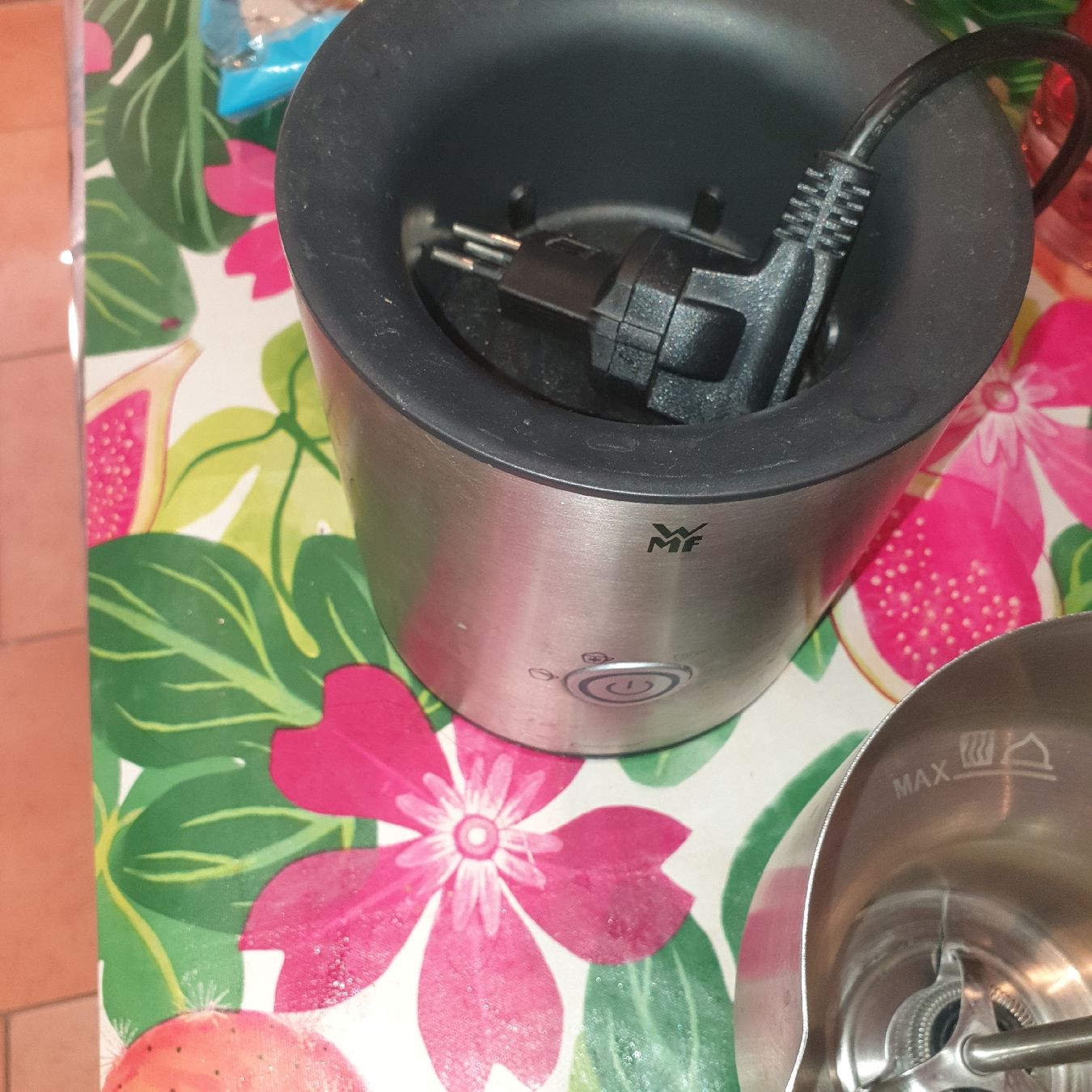 WMF Appareils de cuisine: Milchschäumer WMF – Défectueux à Zihlschlacht par Sun25 1