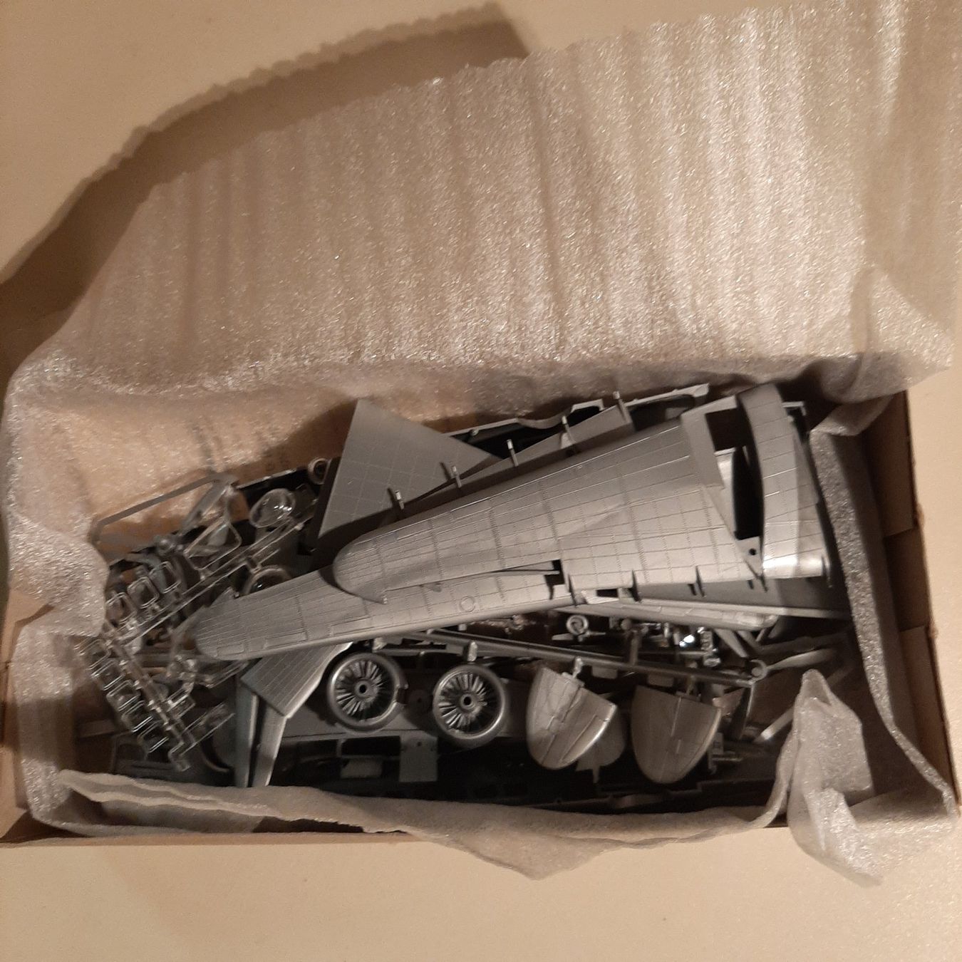 Airfix Kits de montage: 1933 ... Lockheed Hudson I ... Airfix 03006 – D'occasion à Bonstetten par Benibanny59 2