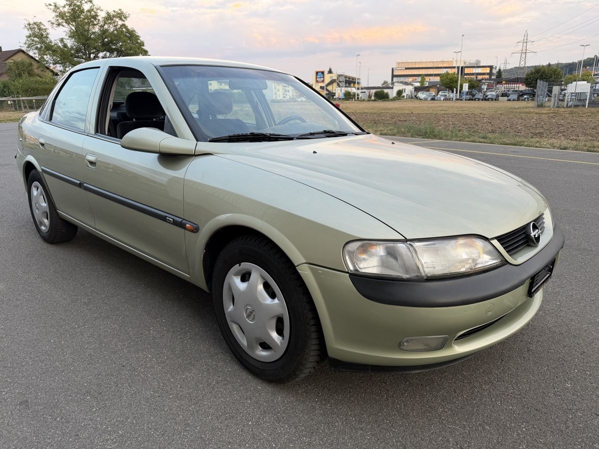 Opel Automobili: Opel Vectra B20 2.0 Benzin – Usato da Wohlen AG venduto da tiperio 1