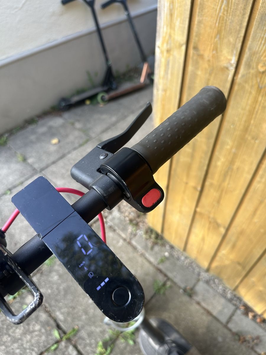 Scooters: Xiaomi E-Scooter 20km/h – Gebraucht aus Wetzikon ZH von myk_m5zy 3