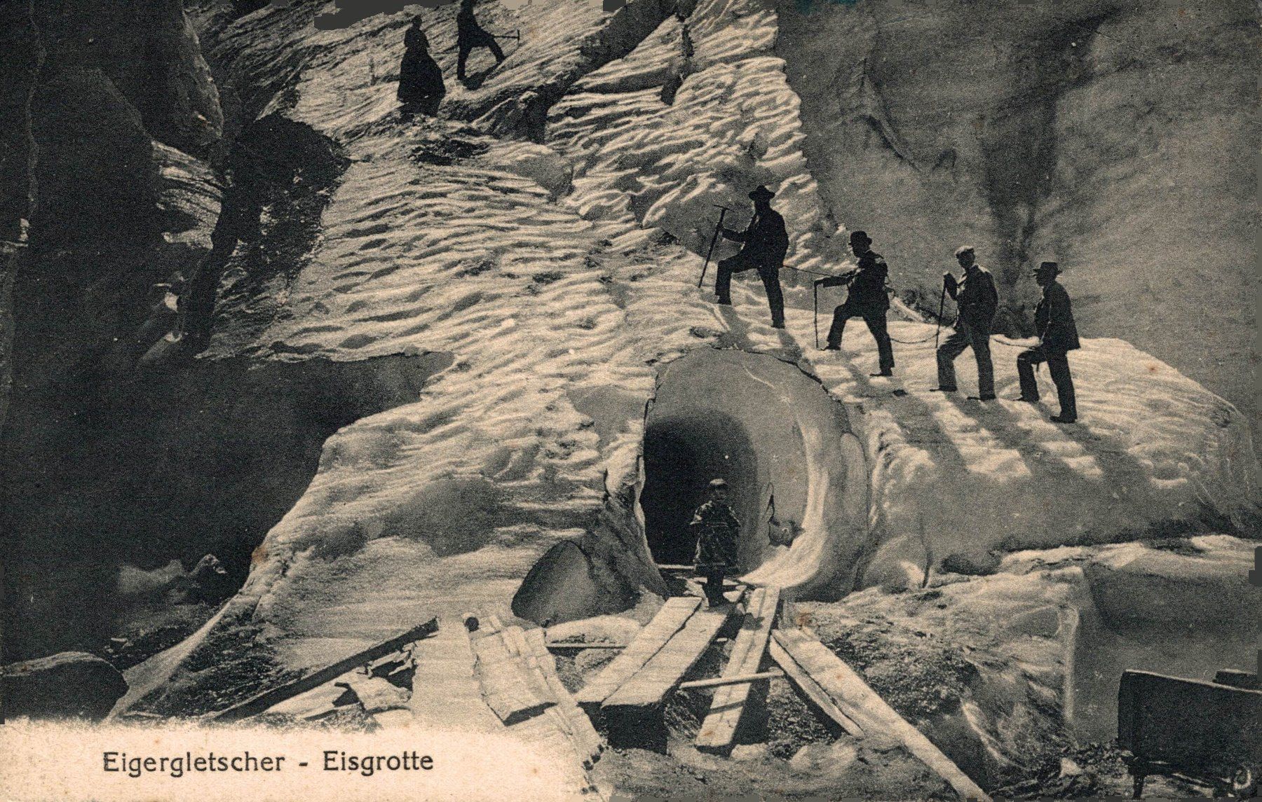Cartes postales: Eigergletscher - Eingang zur Eisgrotte – D'occasion à Bronschhofen par Astore