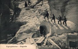 Eigergletscher - Eingang zur Eisgrotte
