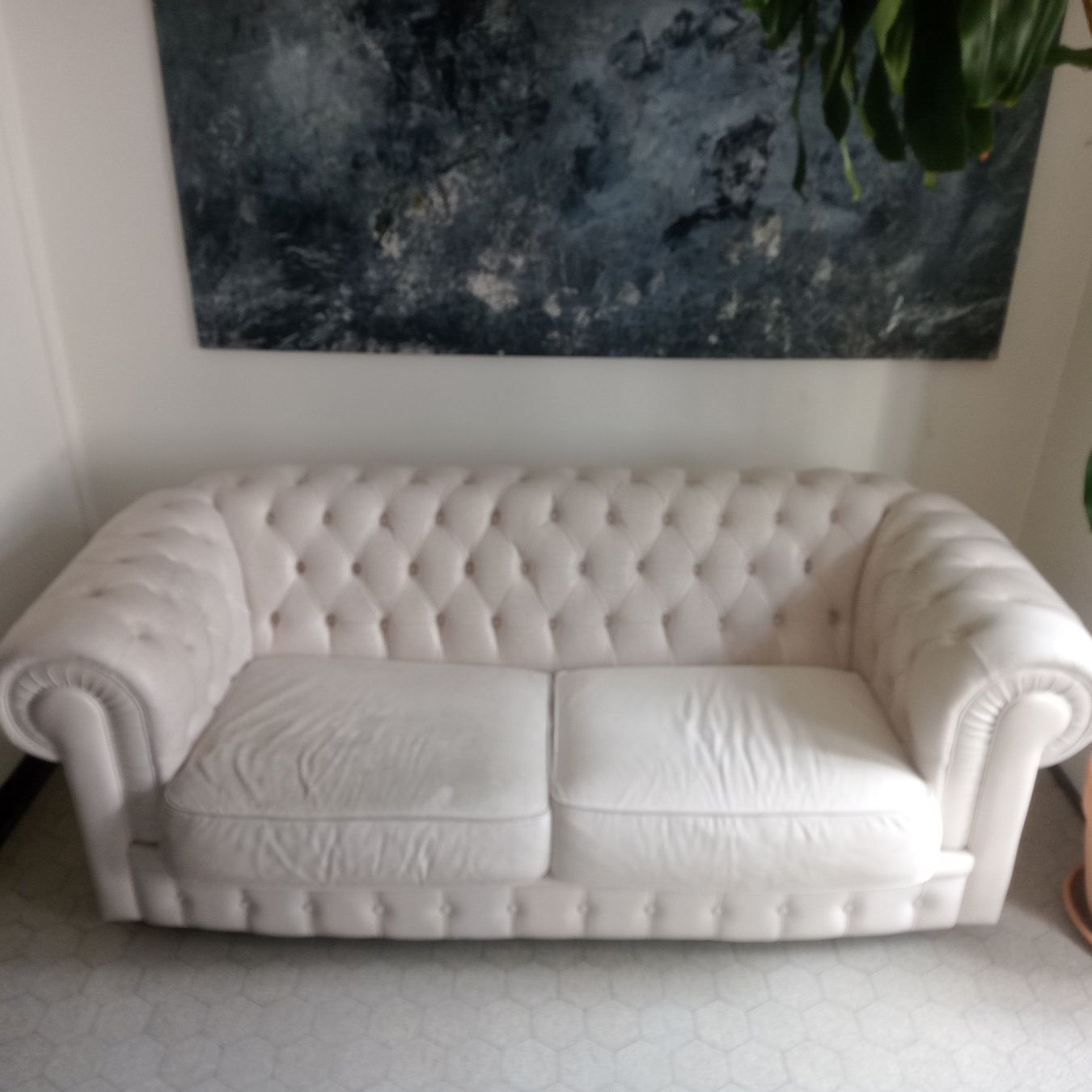 Chesterfield Sofas: Chesterfield Sofa leder , weiss – Gebraucht aus Winterthur von matstan 1