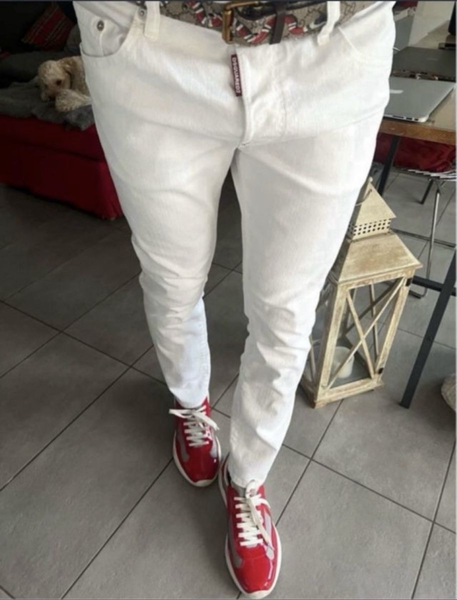 Dsquared2 Jeans: Dsquared2 jeans uomo 48 – D'occasion à Mendrisio par fly_9wzx
