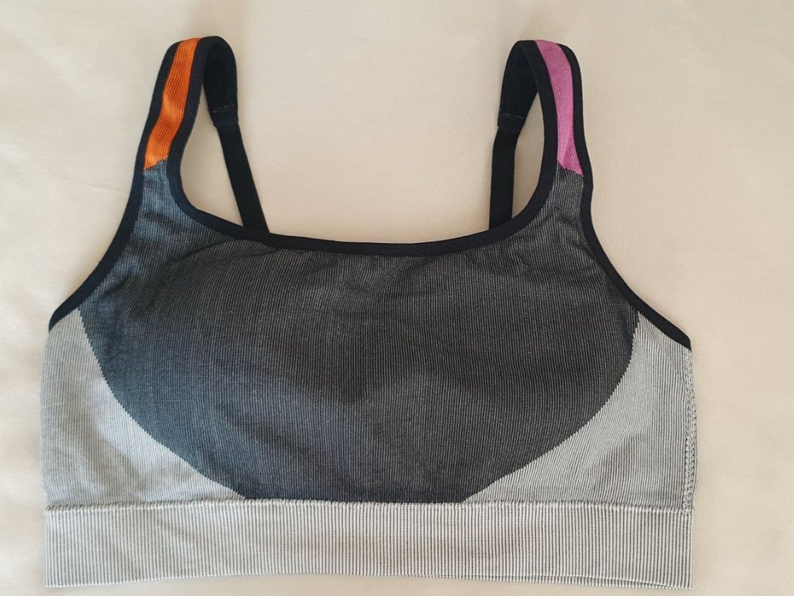 Tops: Sportbustier BH Gr S – D'occasion à Stansstad par InStyle8 4