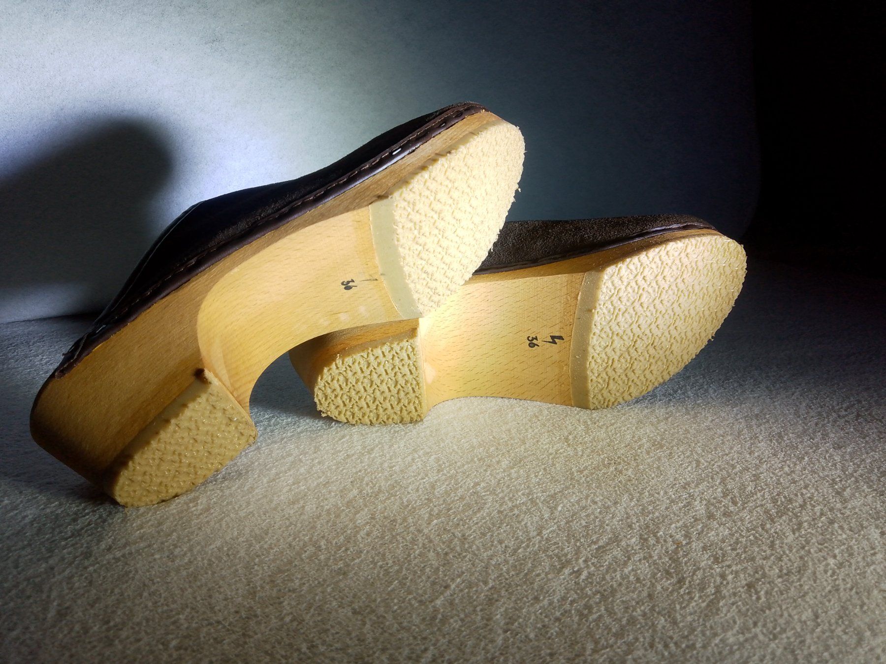 Scarpe da donna: Dänische Holz Zoggeli, Clogs, Garten Schuhe – Nuovo e nell'imballaggio originale da mümliswil venduto da muemellian 2