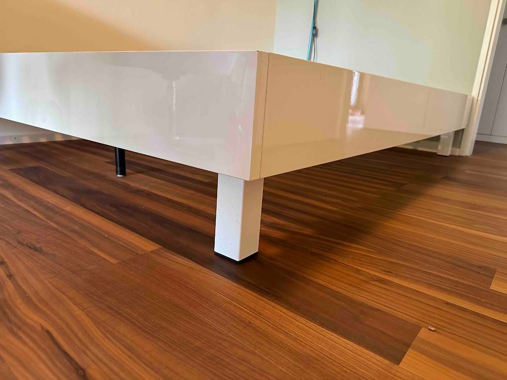 Letti: Komplettes Bett 140x160 – Usato da Schönenwerd venduto da apm 1