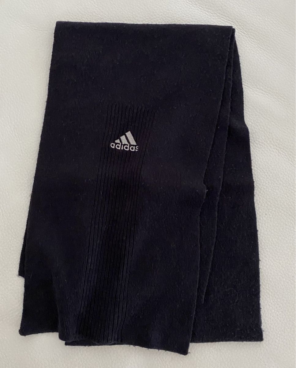 Foulards, Tücher & Schals: Adidas Schal – Gebraucht aus Opfikon von Luis144